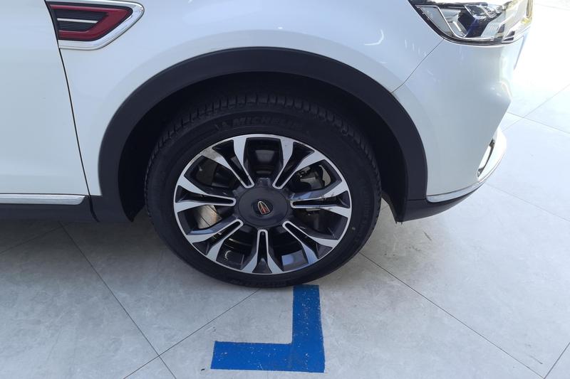 Hongqi HS5 - фото 3