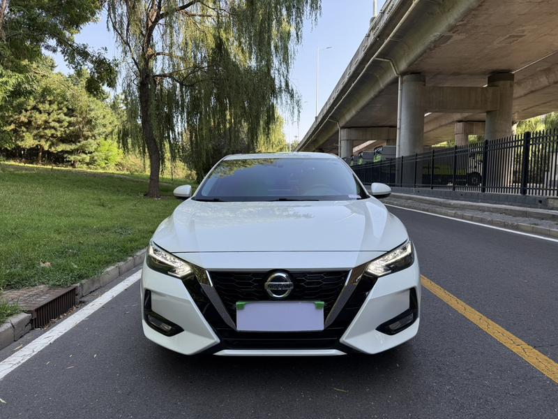 Nissan Sylphy - фото 1