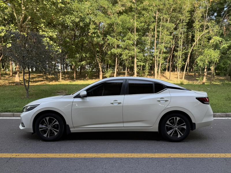 Nissan Sylphy - фото 2