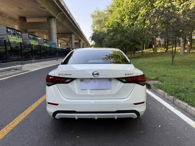 Nissan Sylphy - фото 3