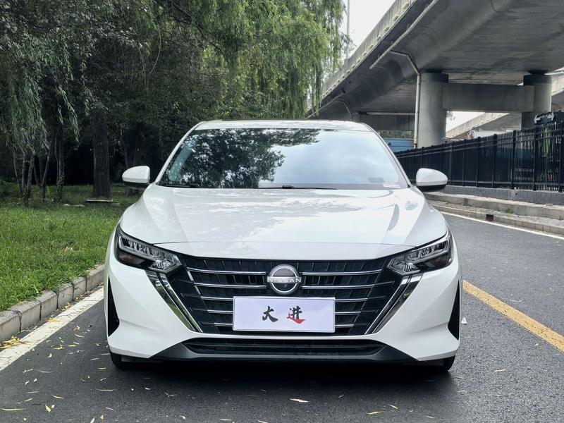 Nissan Sylphy - фото 1