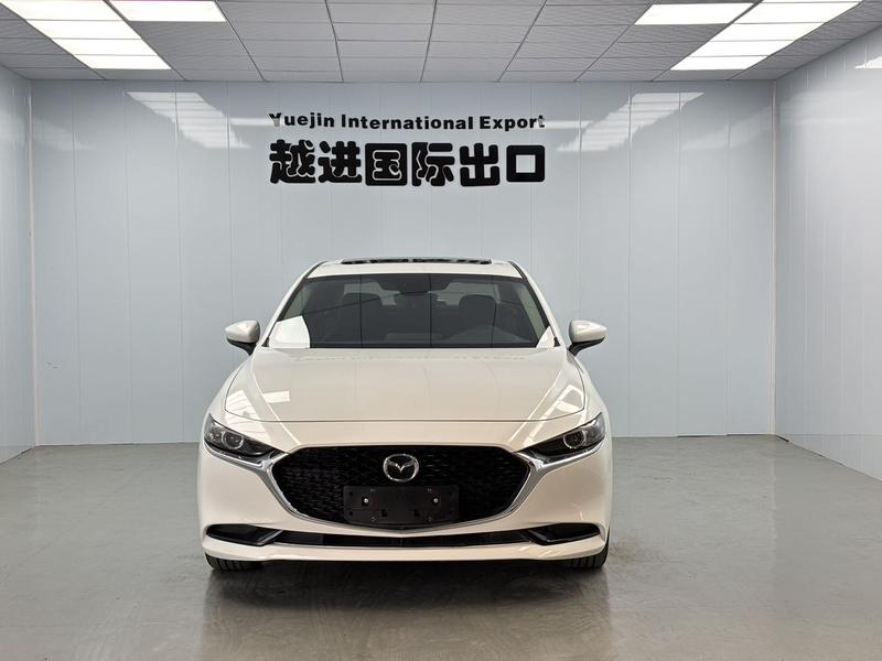 Mazda Mazda3 - фото 1