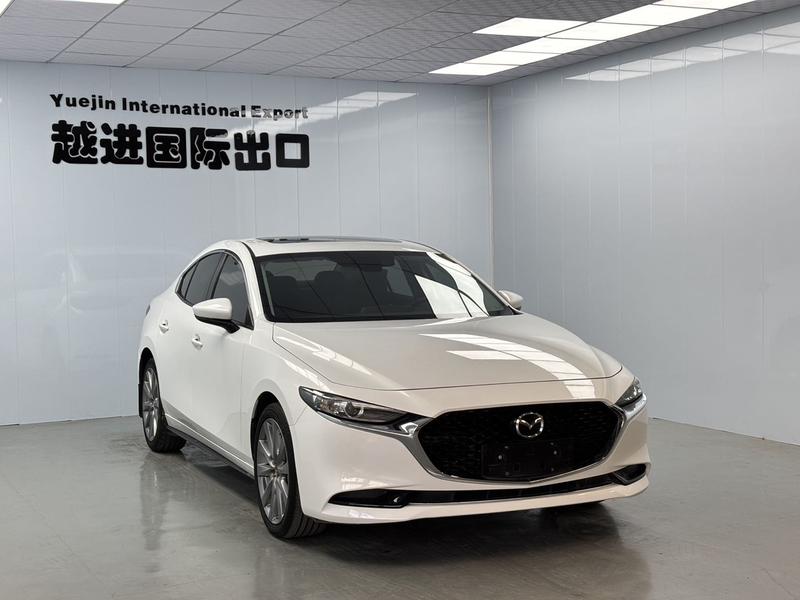 Mazda Mazda3 - фото 2