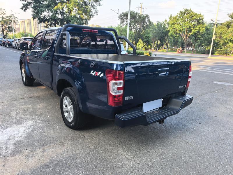 Isuzu RE-MAX - фото 3