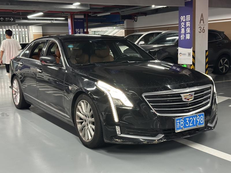 Cadillac CT6 - фото 2