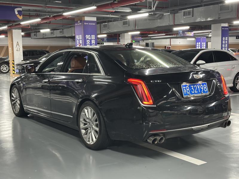 Cadillac CT6 - фото 3