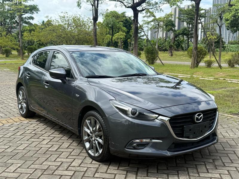 Mazda Mazda3 - фото 2