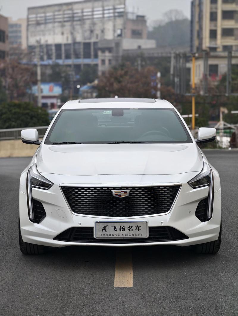 Cadillac CT6 - фото 1