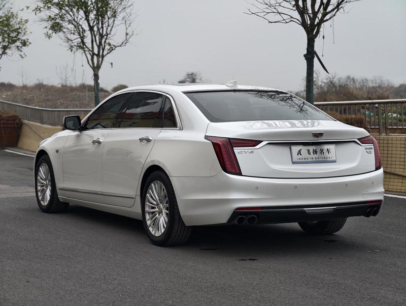 Cadillac CT6 - фото 4