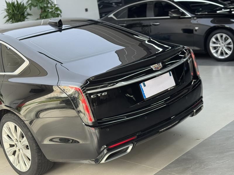 Cadillac CT6 - фото 2