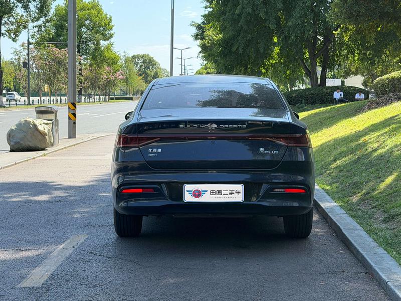 BYD Qin PLUS DM-i - фото 4