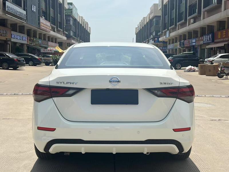 Nissan Sylphy - фото 4