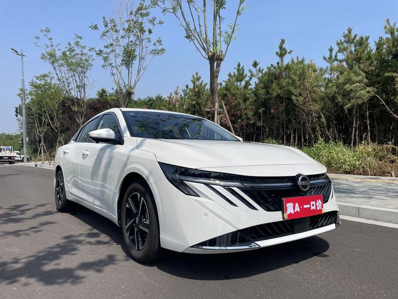 Nissan Sylphy - фото 2