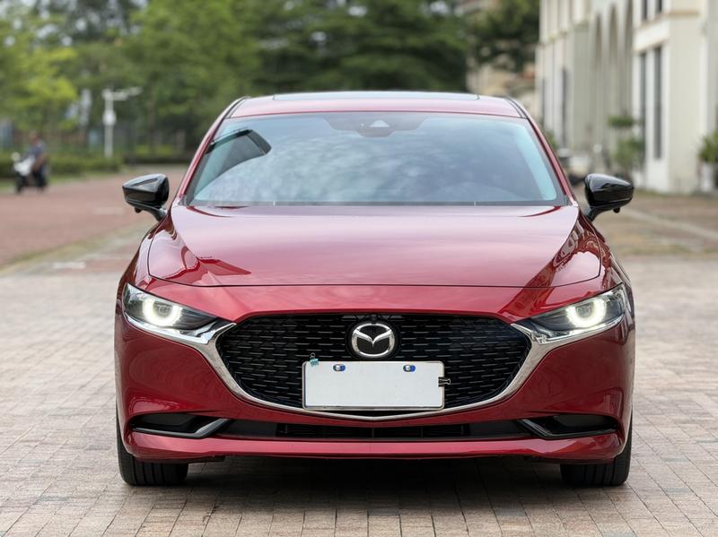 Mazda Mazda3 - фото 1