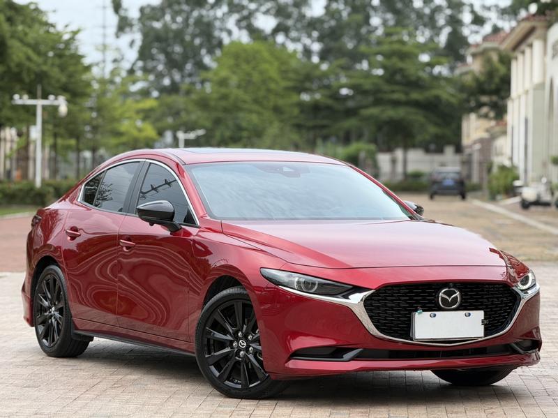 Mazda Mazda3 - фото 2