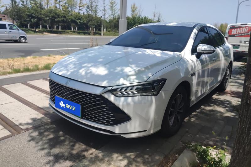 BYD Qin PLUS DM-i - фото 0