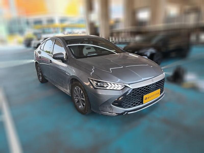 BYD Qin PLUS DM-i - фото 2