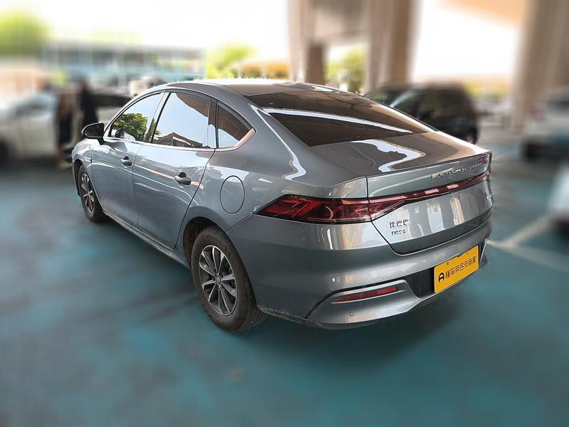 BYD Qin PLUS DM-i - фото 3