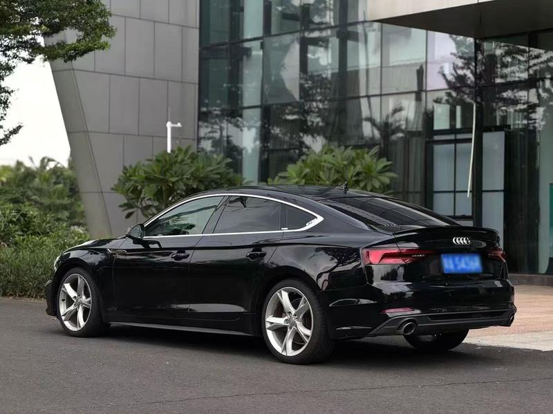 Audi A5 - фото 2
