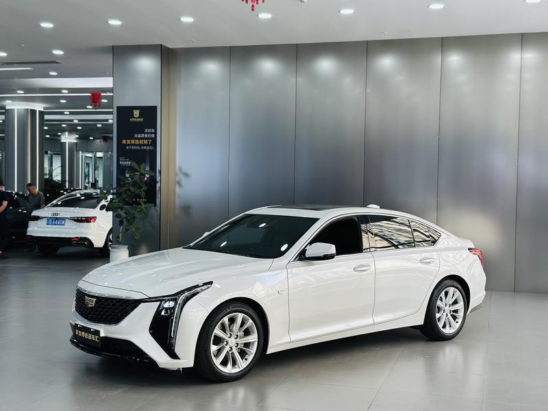 Cadillac CT5 - фото 0