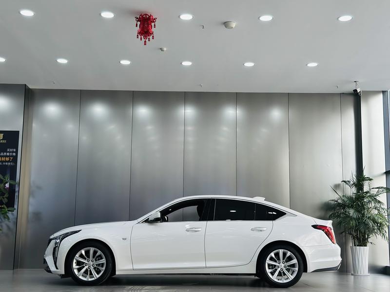 Cadillac CT5 - фото 3