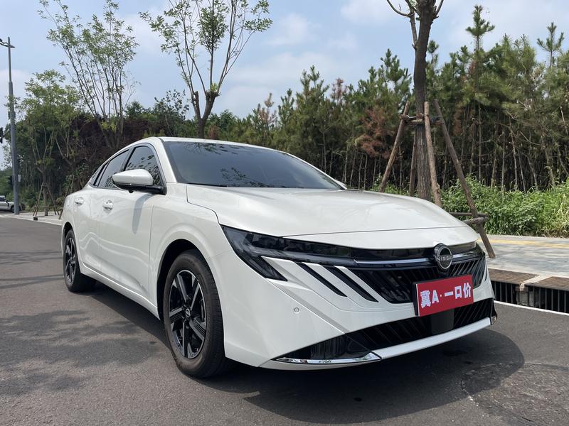Nissan Sylphy - фото 2
