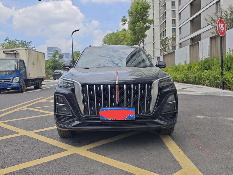 Hongqi HS5 - фото 1