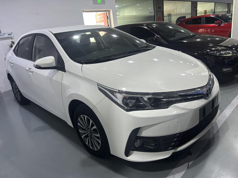Toyota Corolla - фото 1