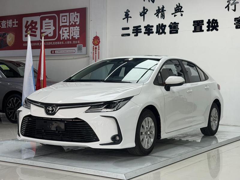 Toyota Corolla - фото 0