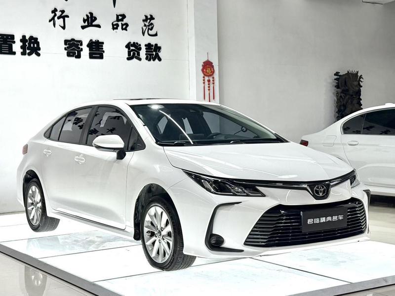 Toyota Corolla - фото 2