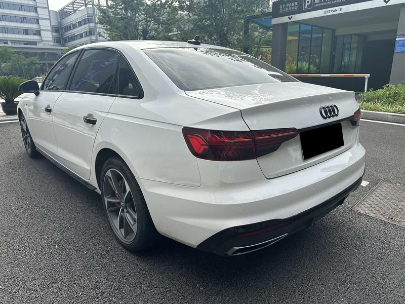Audi A4L - фото 3