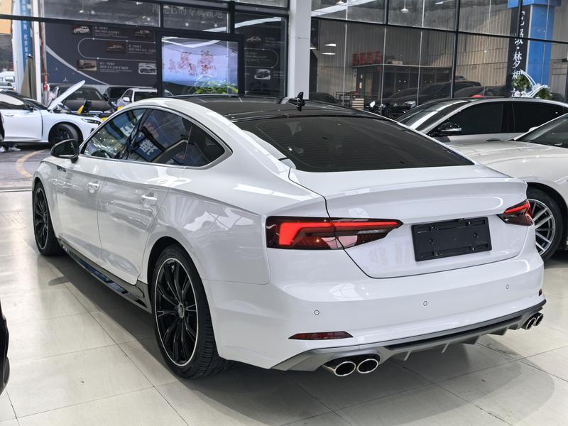 Audi A5 - фото 3