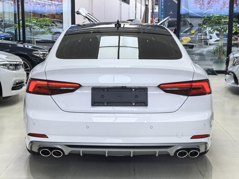 Audi A5 - фото 4
