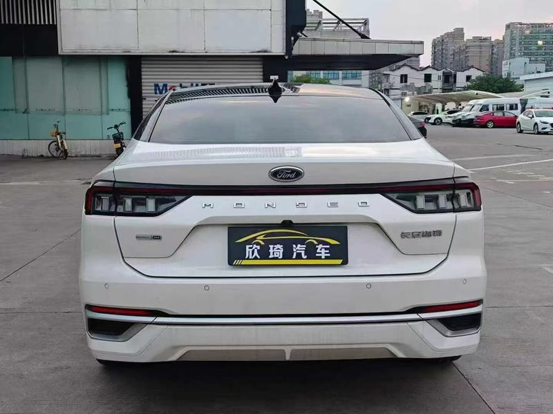 Ford Mondeo - фото 4