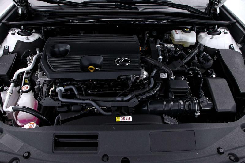 Lexus ES - фото 4