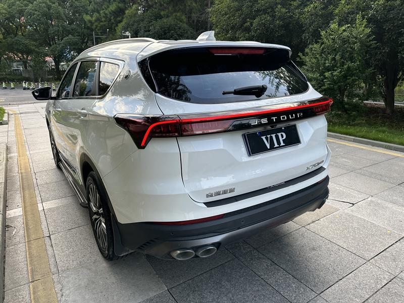 Jetour X70 - фото 3