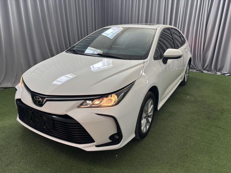 Toyota Corolla - фото 0