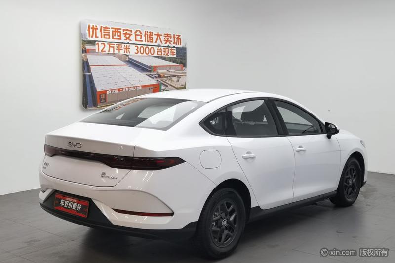 BYD Qin PLUS DM-i - фото 3