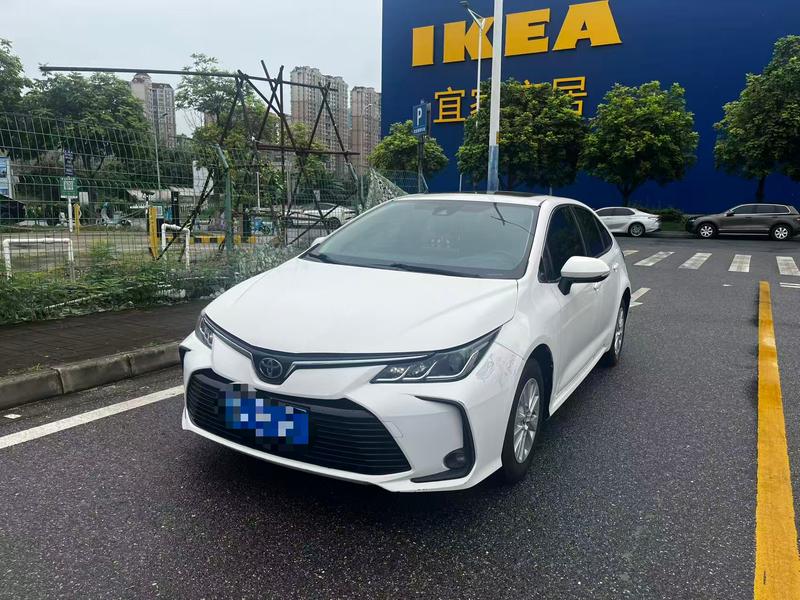 Toyota Corolla - фото 0