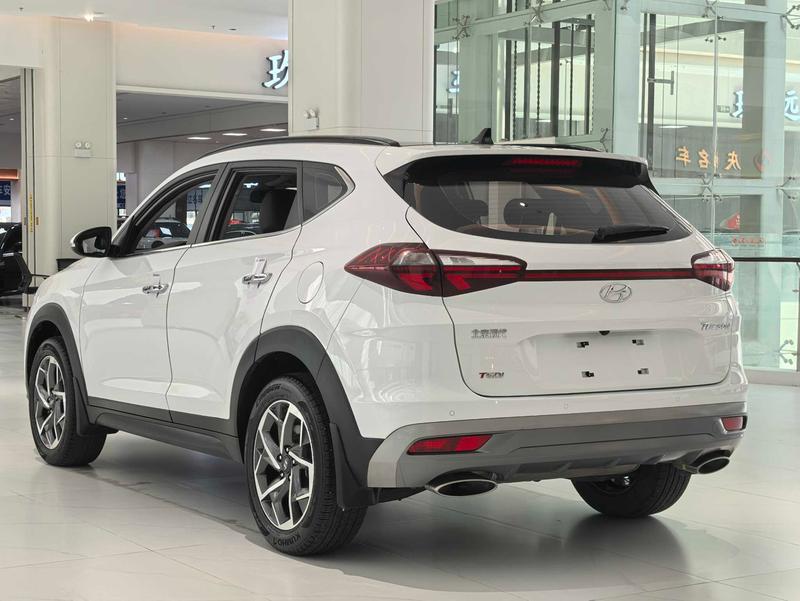 Hyundai Tucson - фото 3