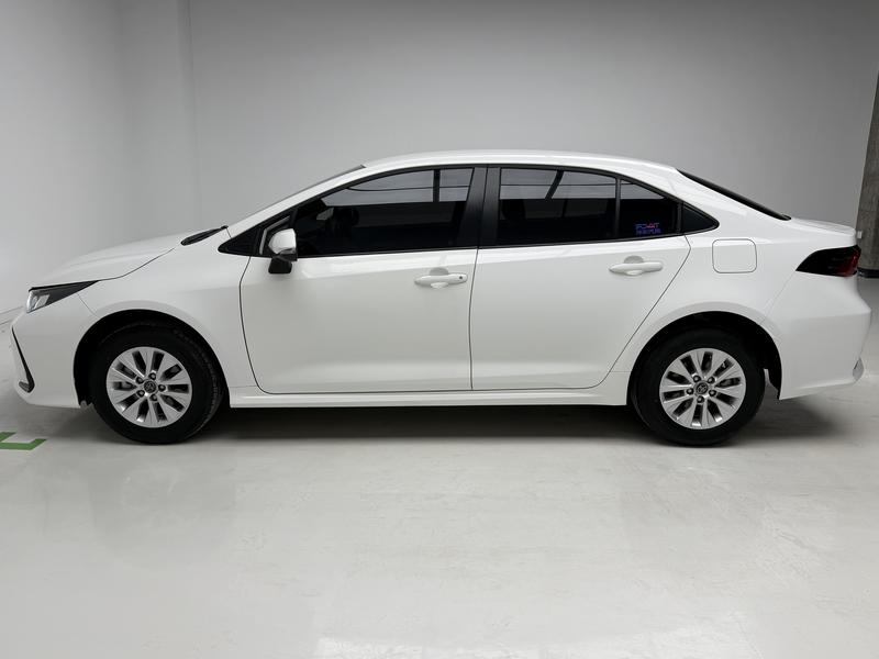 Toyota Corolla - фото 3