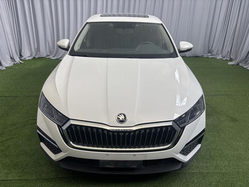Skoda Octavia - фото 1