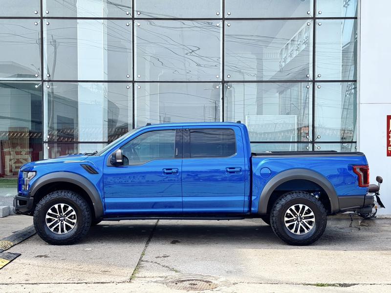 Ford F-150 Raptor - фото 3