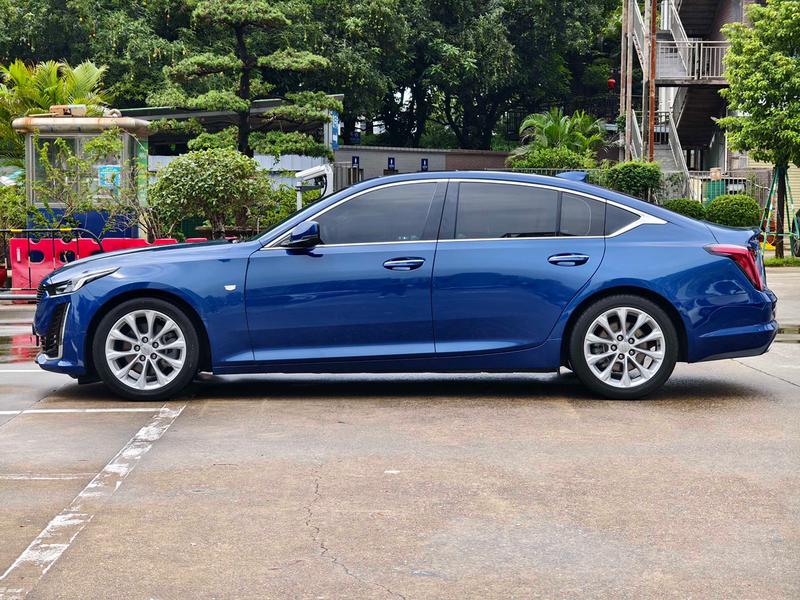 Cadillac CT5 - фото 3