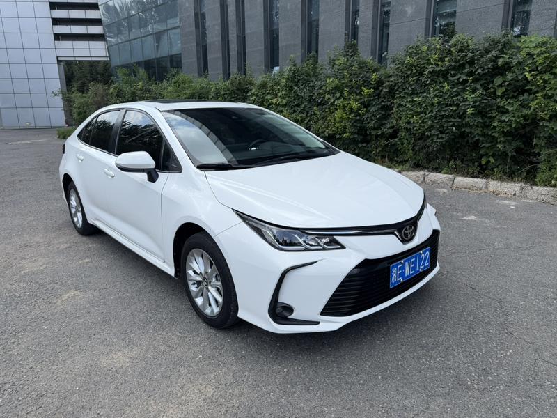 Toyota Corolla - фото 2