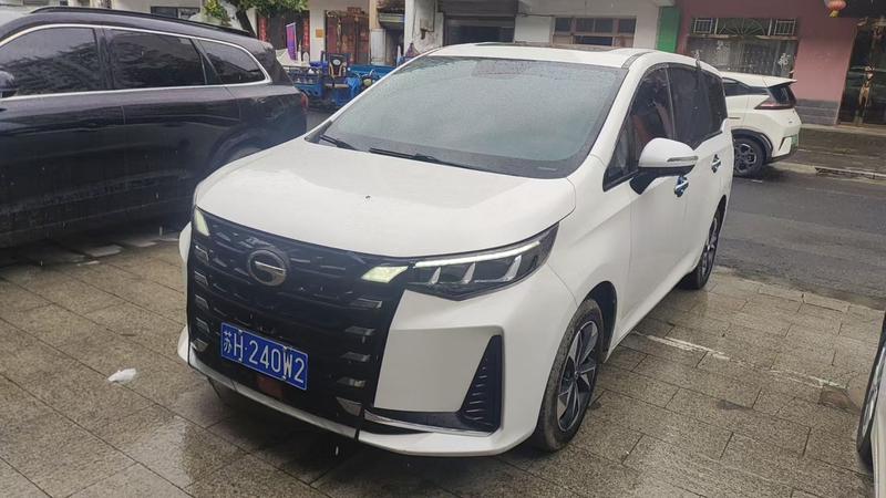 GAC Trumpchi M6 - фото 0