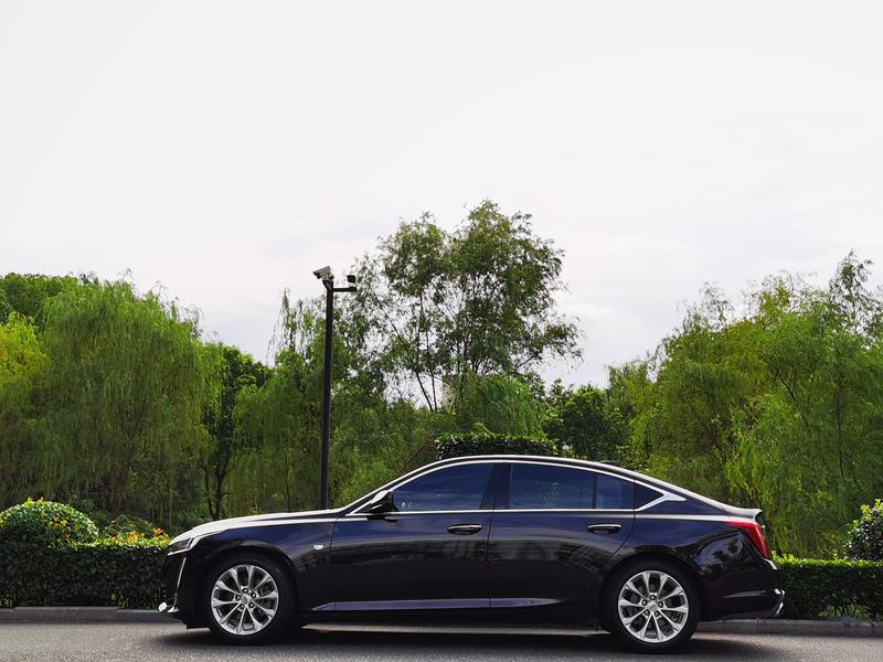 Cadillac CT5 - фото 2