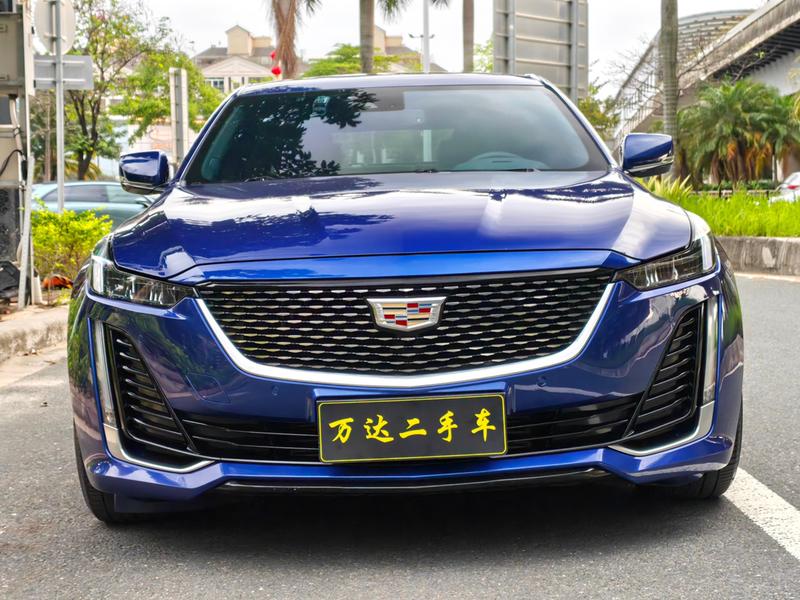 Cadillac CT5 - фото 1