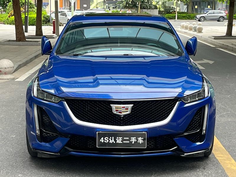 Cadillac CT5 - фото 1