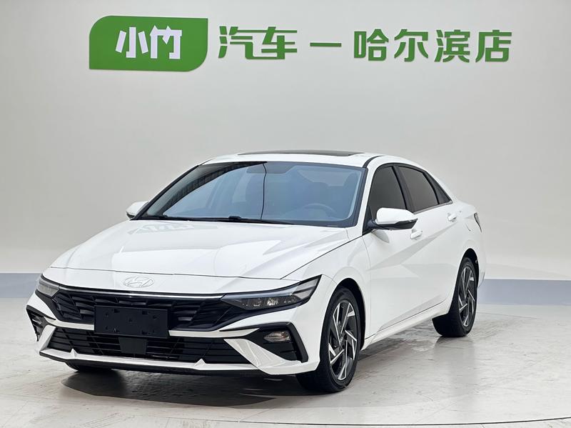 Hyundai Elantra - фото 0